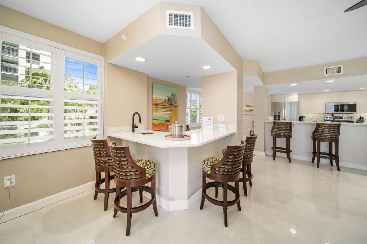 Gullwing Beach Front Resort Fort Myers Beach Exterior foto