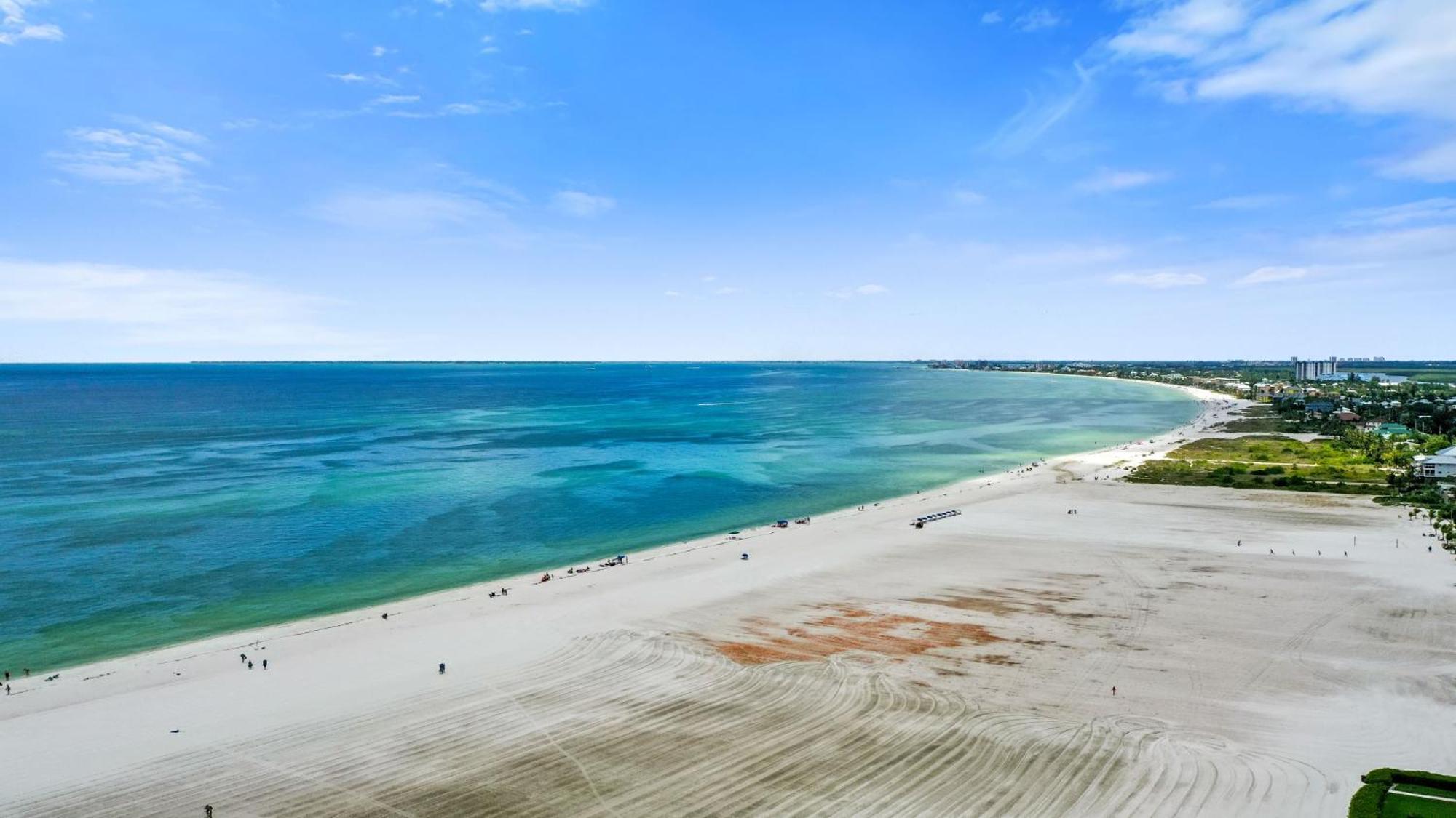 Gullwing Beach Front Resort Fort Myers Beach Exterior foto