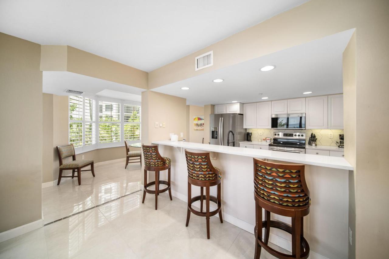 Gullwing Beach Front Resort Fort Myers Beach Exterior foto